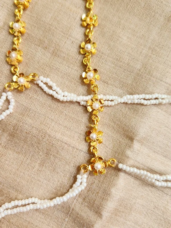 Gold_Alloy_With_Gold_Plating_Premium_Hathphool_For_Women