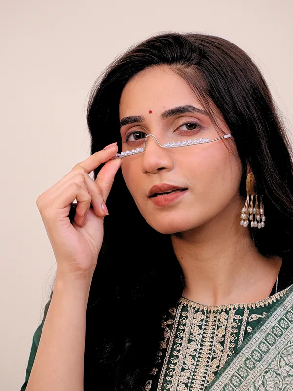 Aamaira_Facelet