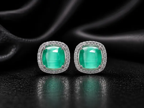 AD_Green_Stone_Silver_Polish_Stud_Earrings