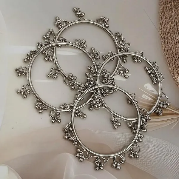 Oxidized_Silver_Kashmiri_Bangles_Set_of_4_with_Ghungroo_Studded_for_Women_&_Girls