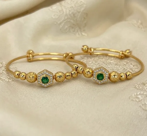 Golden_Traditional_Ethnic_Bangles_Set_Of_2_For_Women