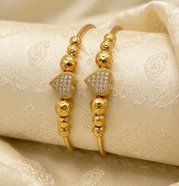 Golden_Traditional_Ethnic_Bangles_Set_Of_2_For_Women