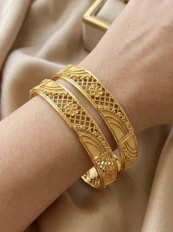 Golden_Traditional_Ethnic_Bangles_Set_Of_2_For_Women
