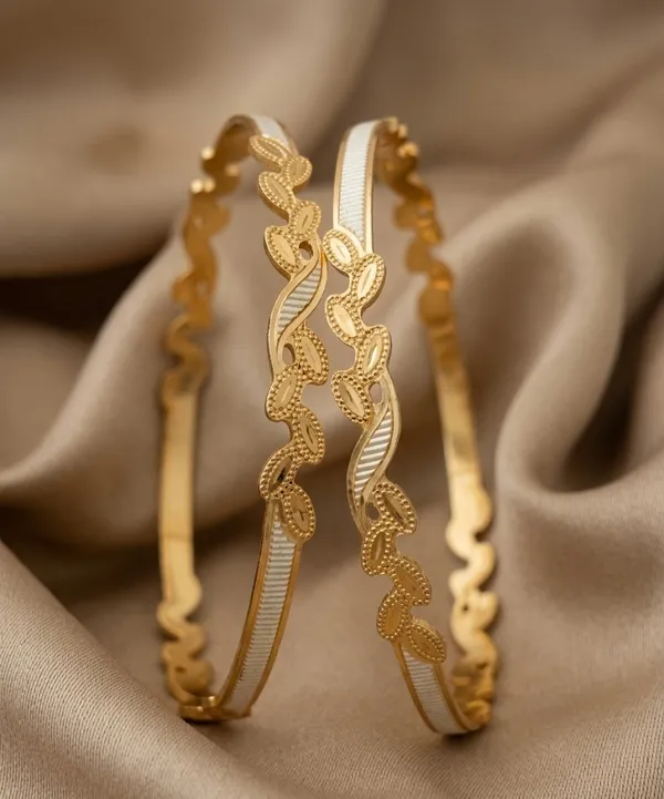 Traditional_Gold-Plated_Kundan_Stone_Bangles_(Set_of_2)