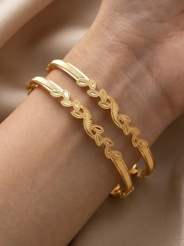 Golden_Traditional_Ethnic_Bangles_Set_Of_2_For_Women