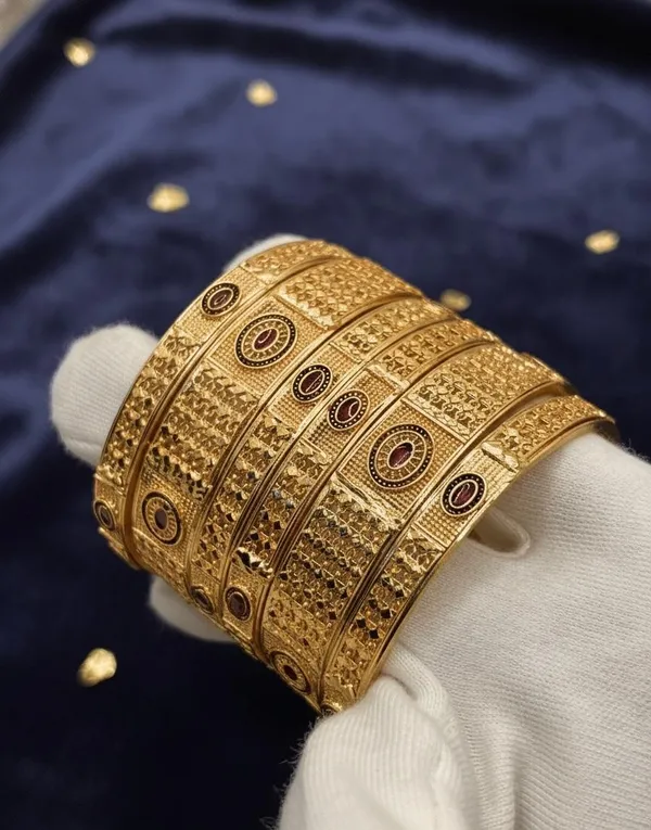 Golden_Traditional_Bangle_Set_With_Red_Stone_Embellishments_Set_Of_6_For_Women