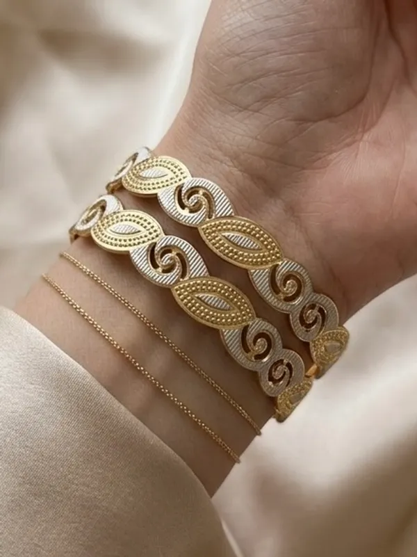 Golden_Traditional_Ethnic_Bangles_Set_Of_2_For_Women
