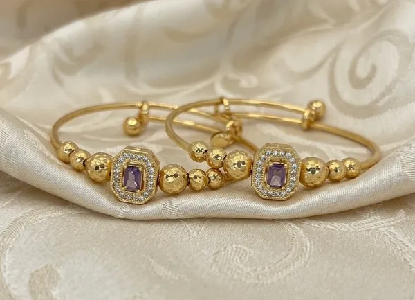 Golden_Traditional_Ethnic_Bangles_Set_Of_2_For_Women