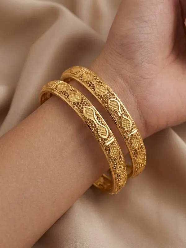 Golden_Traditional_Ethnic_Bangles_Set_Of_2_For_Women