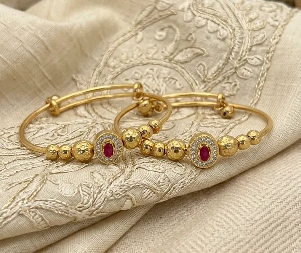 Golden_Traditional_Ethnic_Bangles_Set_Of_2_For_Women