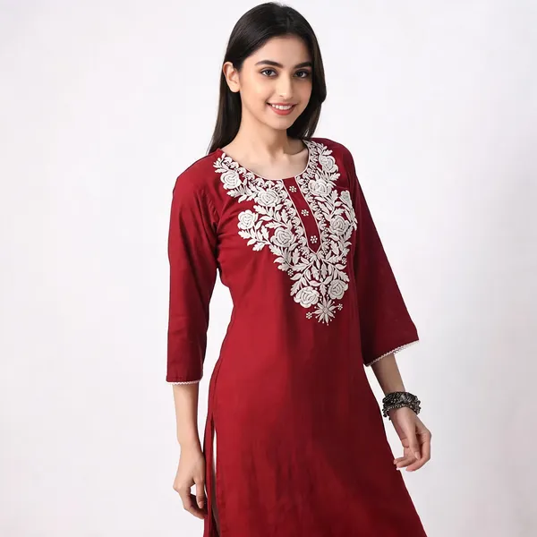 Maroon_Embroidered_Floral_Neckline_Kurta_For_Women