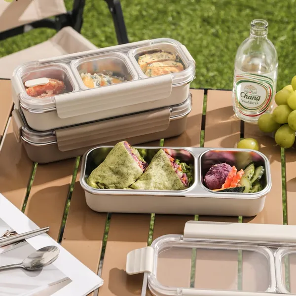 Beige_Stainless_Steel_Compartments_With_Lunch_Box