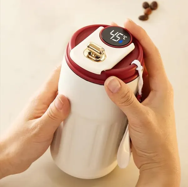 Maroon_Smart_Temperature_Display_Insulated_Coffee_Mug