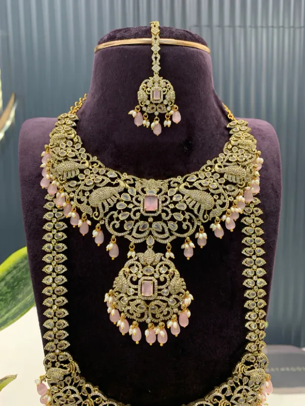 Beautiful_Hevay_Full_Bridal_Combo_set_Necklace_Haram_Vadanam_Earrings_and_tikka