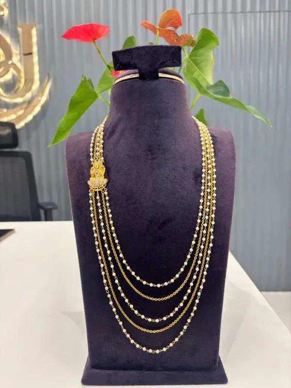 Beautiful_Lord_Lakshmi_side_Locket_set