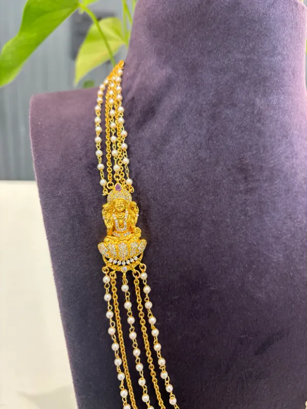 Beautiful_Lord_Lakshmi_side_Locket_set