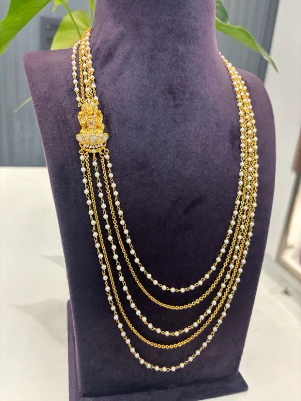 Beautiful_Lord_Lakshmi_side_Locket_set