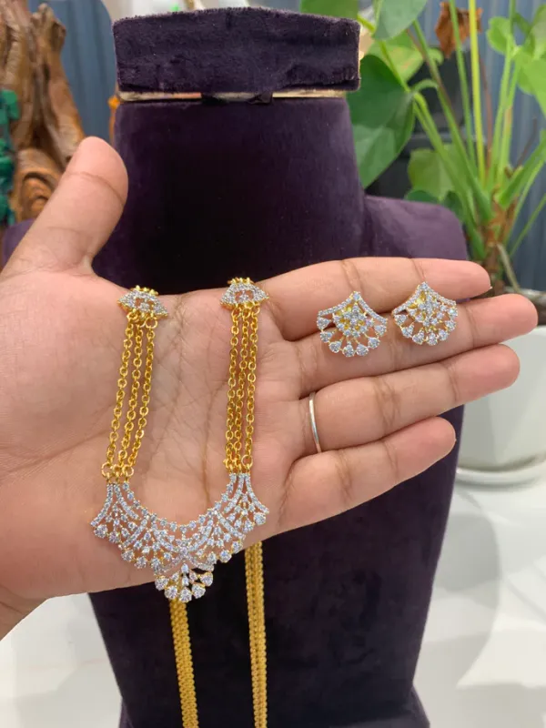 Beautiful_chandraharam_chain_set