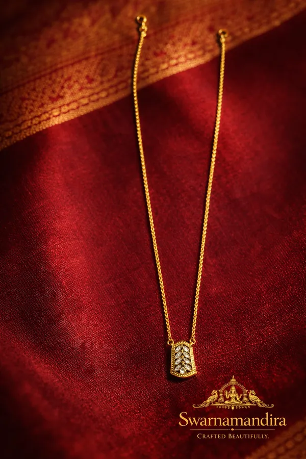 Swarna_Lakshmi_Grace_Pendant_Chain