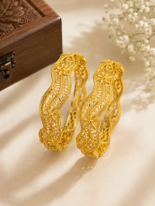 Swarnamandira_HemAura™_Bangles