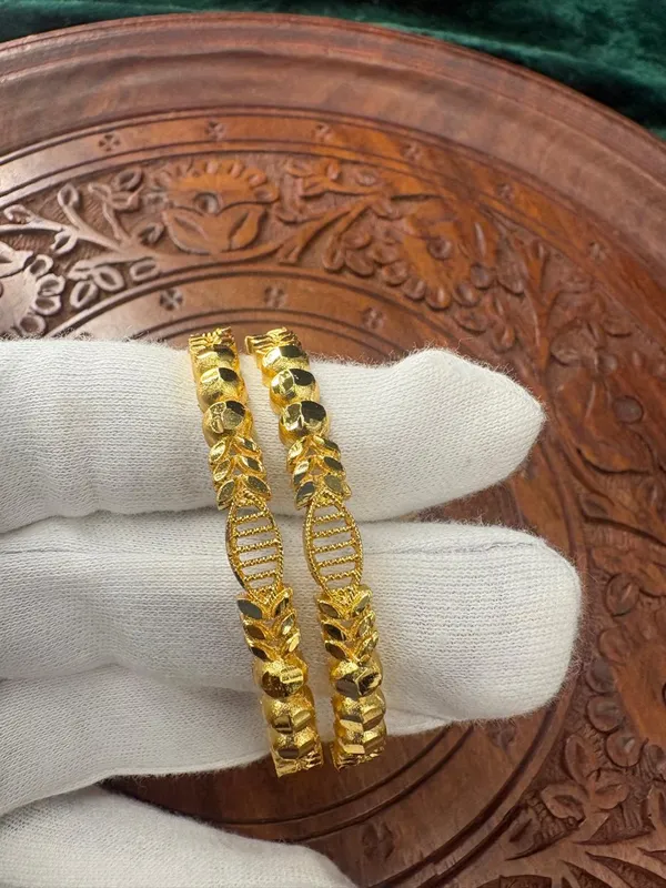 Swarnamandira_SuvarnaBloom™_Bangles