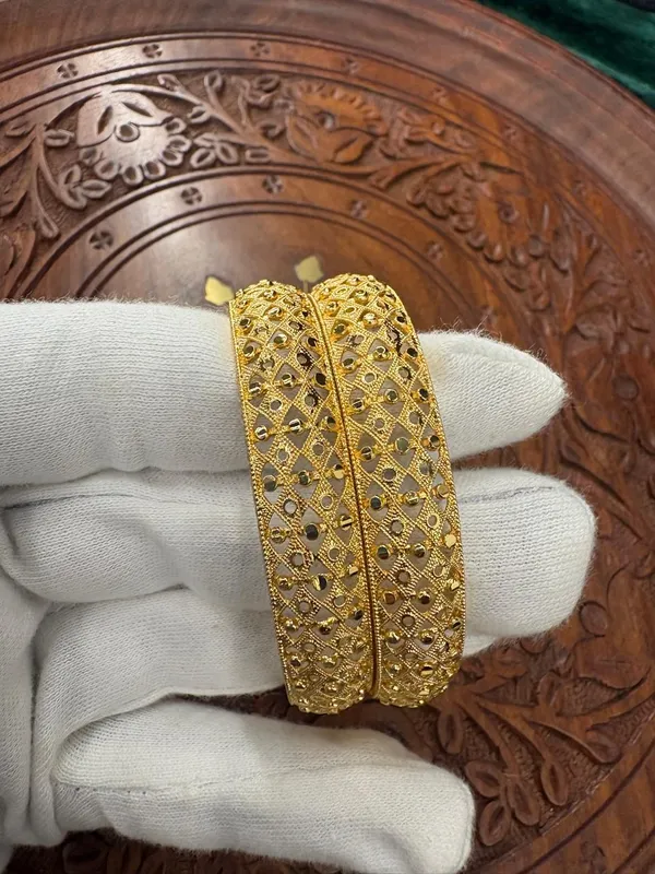 Swarnamandira_VrikshaValli™_Bangles