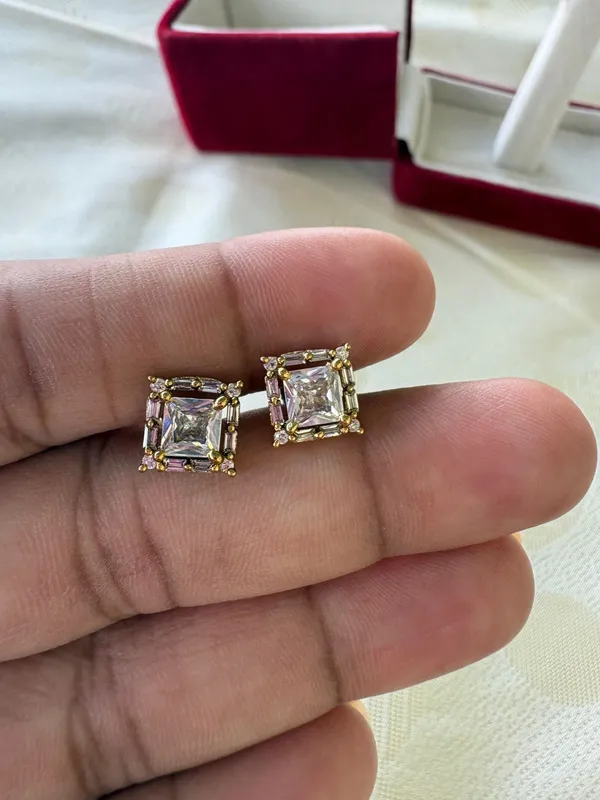 Elegant_Princess_Cut_Cubic_Zirconia_Gold_Plated_Stud_Earrings