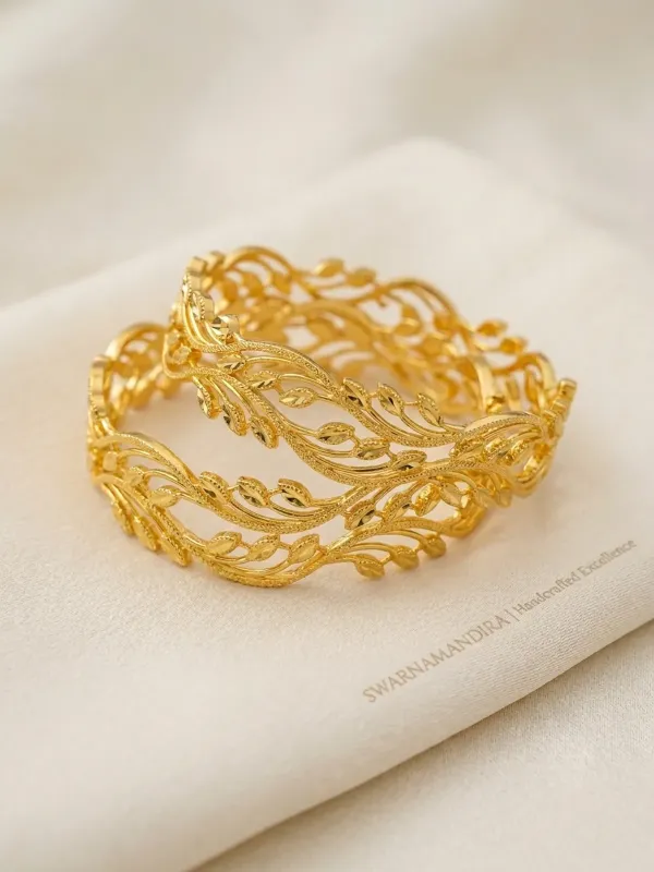 Swarnamandira_Varnika™_Bangles