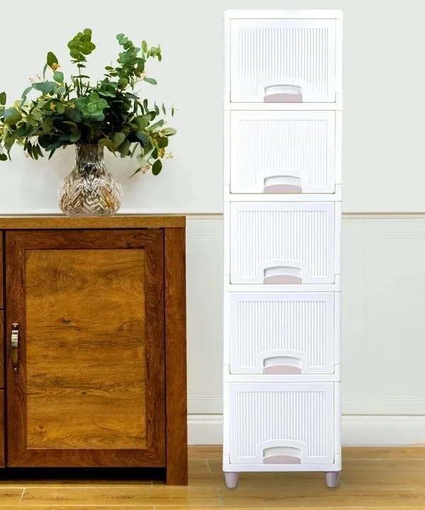 White_Plastic_Cupboard_For_Storage_For_Wardrobe_Clothes