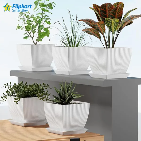 White_Plastic_Vase_6_Inch_For_Home_Decor