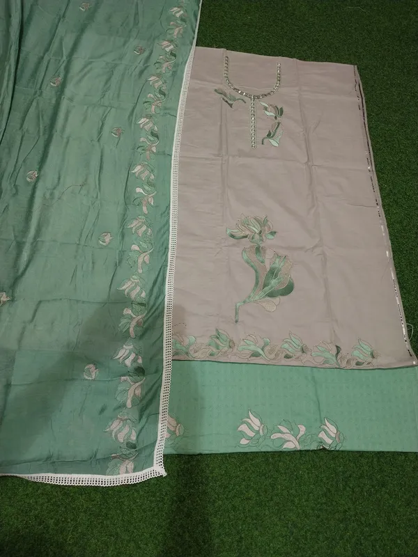 Embroidered_Floral_Dupatta_Set_-_Beige_&_Mint_Green_With_Lily_Motifs