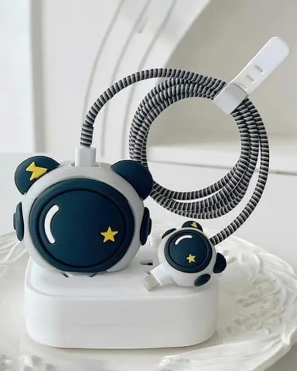 Charger_Protector_Iphone_&_Apple_Charger_Case_For_Cable_Protection_Penguin