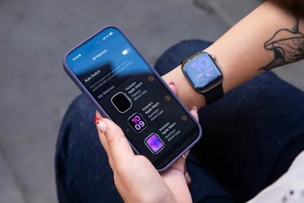 Series_11_Smart_Watch_with_HD_Display_&_Wireless_Calling