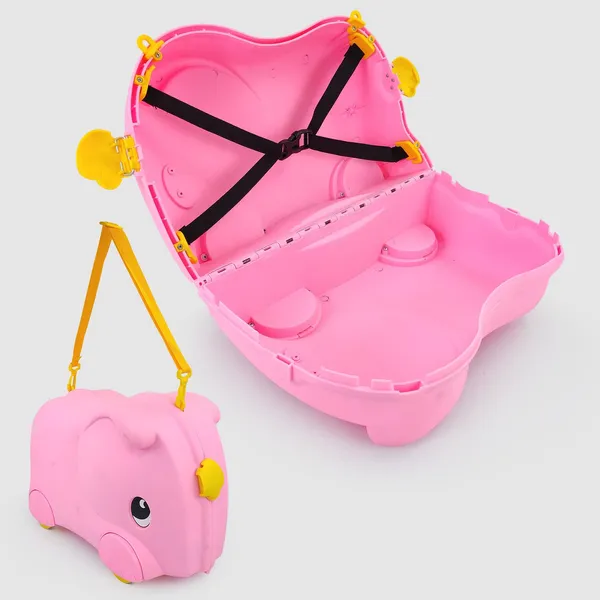 Pink_Plastic_Travel_suitcase_On_For_Kids