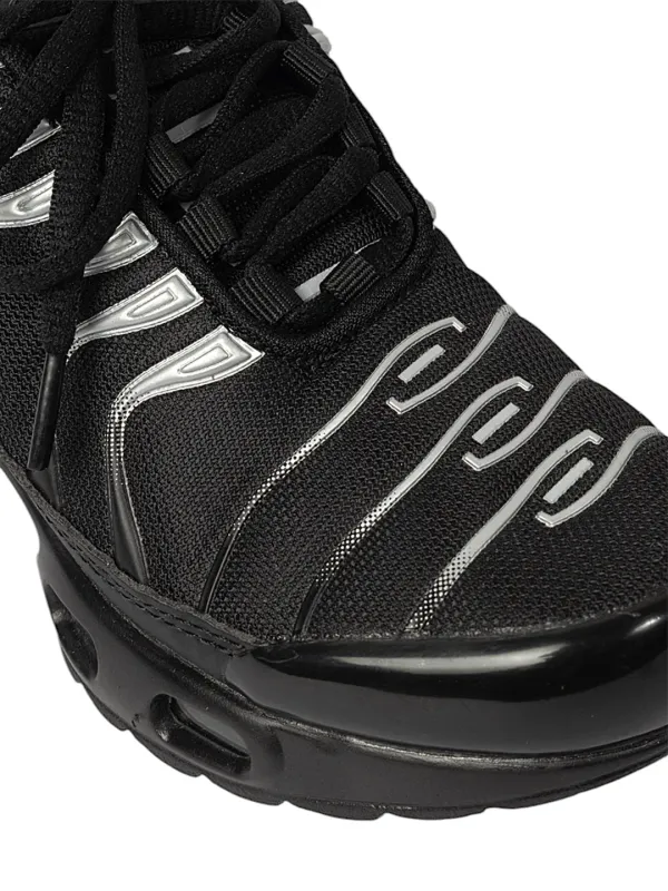 Black_Lightweight_Casual_Sneaker_With_Comfortable_Cushioned_Sole_For_Kids