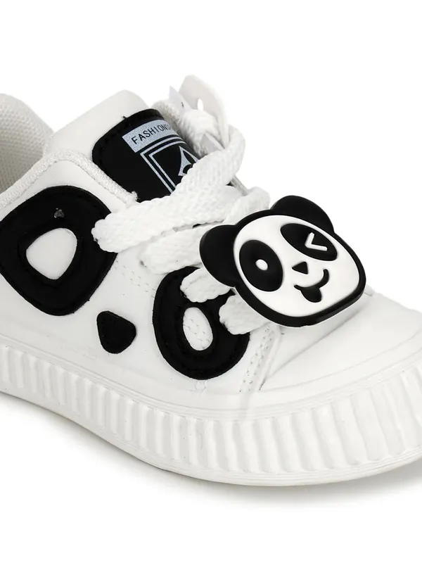 Black_And_White_Lightweight_Casual__Sneaker__With_Comfortable_Cushioned_Sole_For_Kids