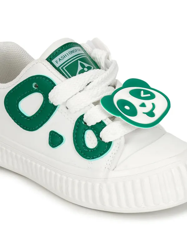 Green_And_White_Lightweight_Casual__Sneaker__With_Comfortable_Cushioned_Sole_For_Kids