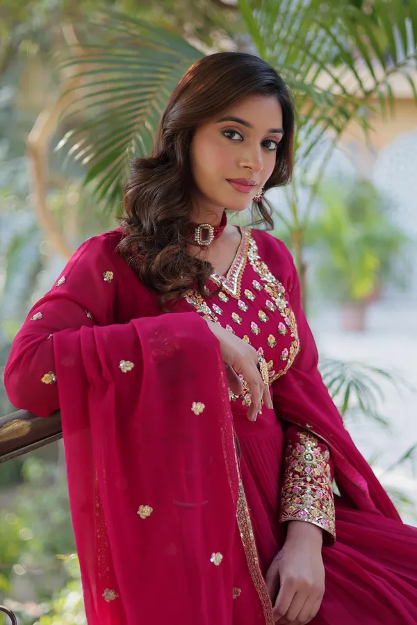 Gown_with_Dupatta_Collection-Pink