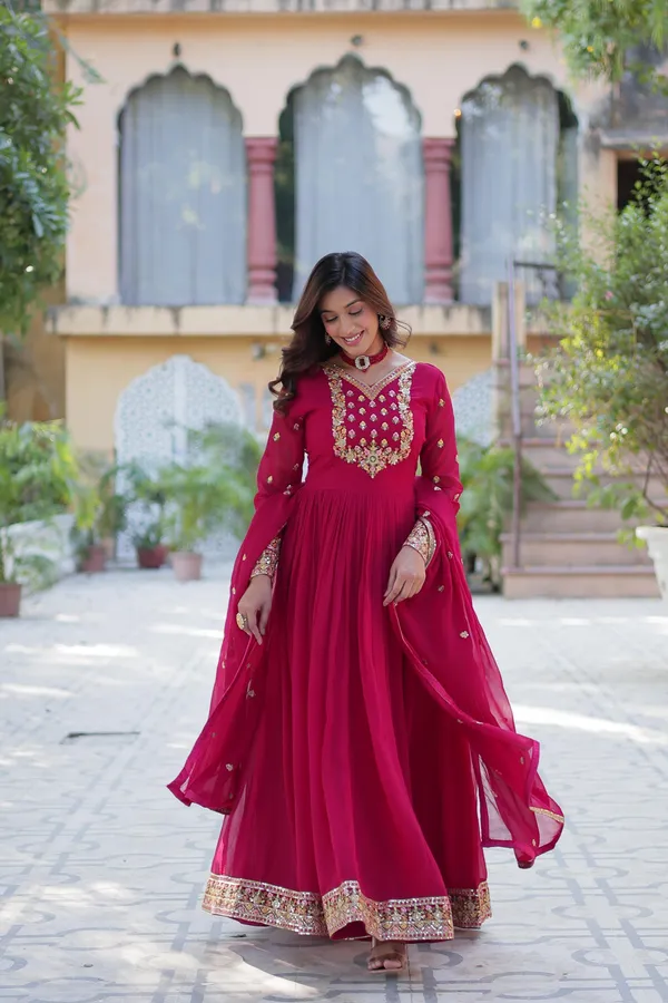 Gown_with_Dupatta_Collection-Pink