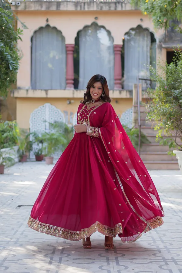 Gown_with_Dupatta_Collection-Pink