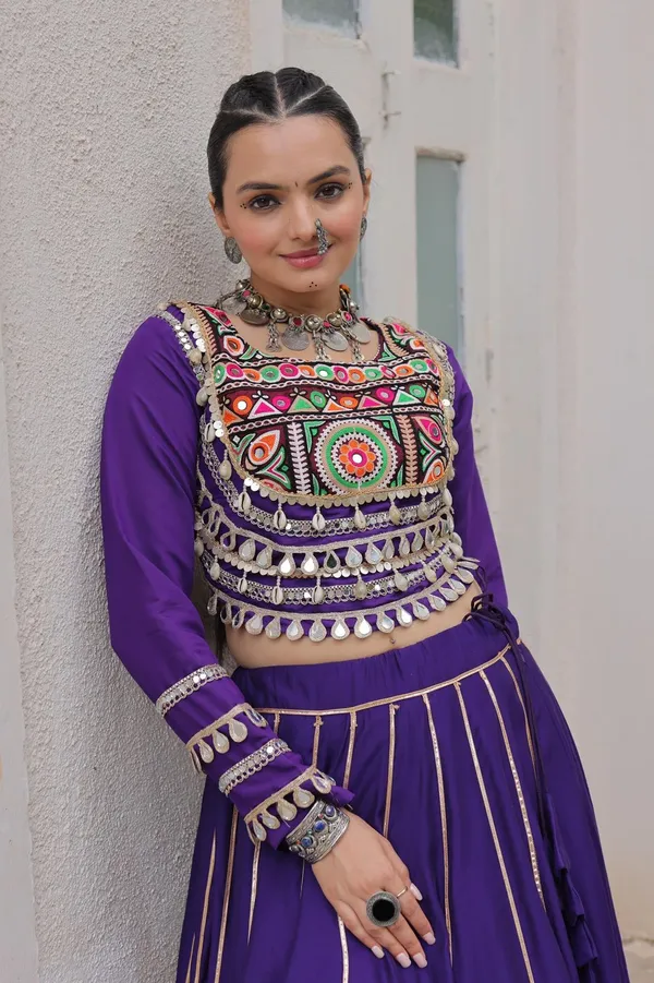 Kutchi_Gamthi_Lehnga_Choli_Purple