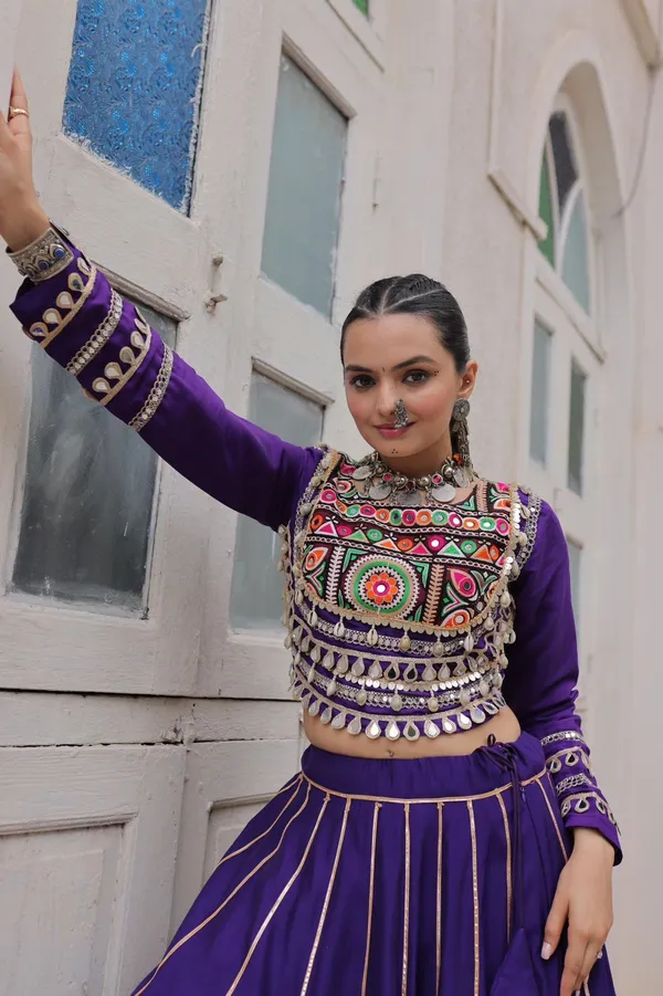 Kutchi_Gamthi_Lehnga_Choli_Purple