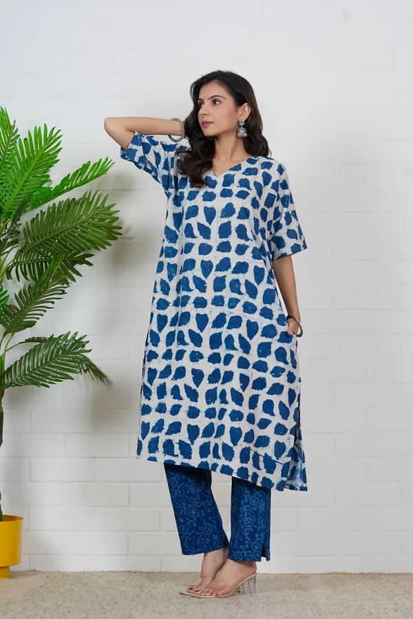 Over_Sized_Blue_Kalamkari