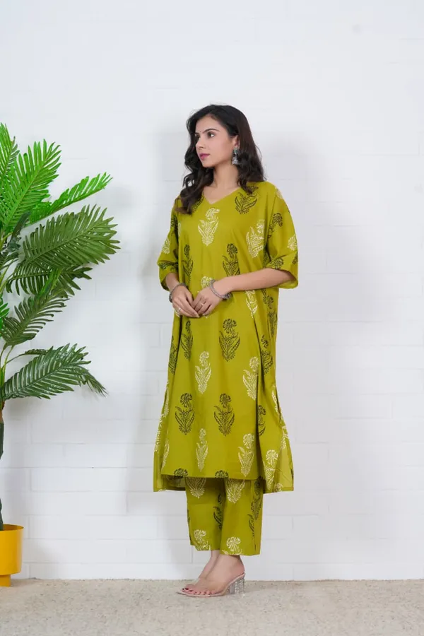 Over_Sized_Mehndi_Green
