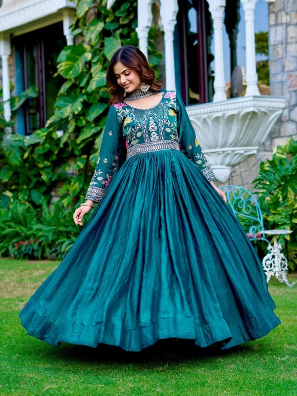 Peacock_Silk_Long_Gown_And_Dupatta_For_Women