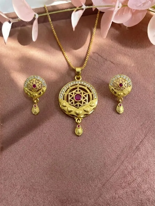Gold_Brass_Premium_&_Fancy_Design_Necklaces_Set_With_Ring_For_Women_&_Girl