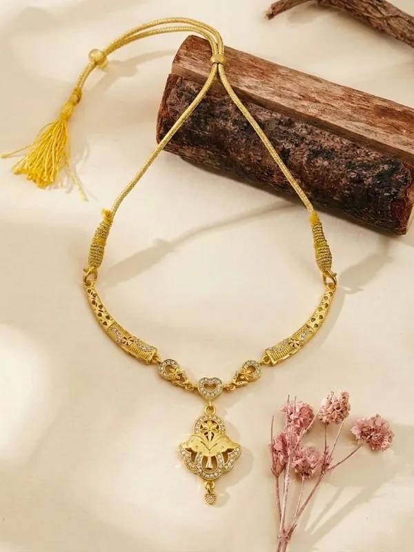 Gold_Brass_Premium_&_Fancy_Design_Necklaces_For_Women_&_Girl