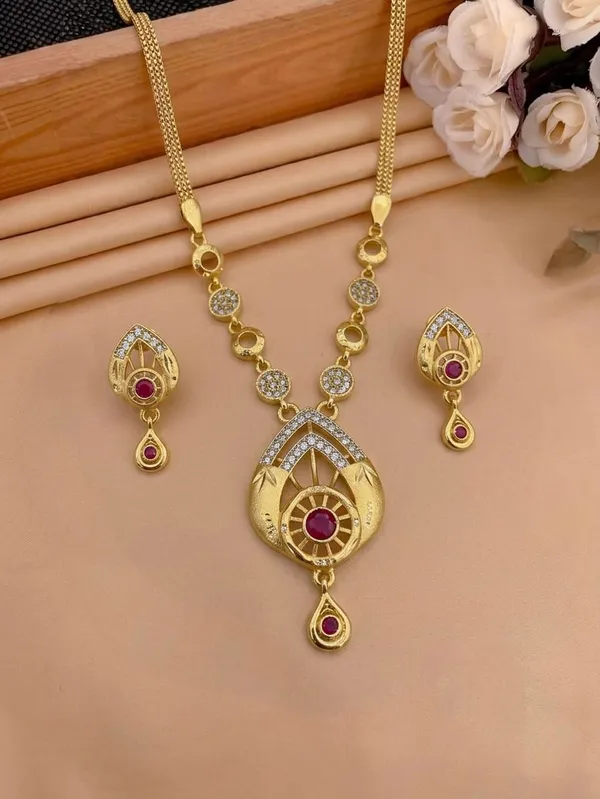 Gold_Brass_Premium_&_Fancy_Design_Necklaces_For_Women_&_Girl