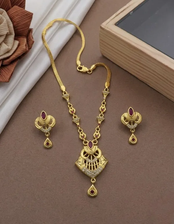 Gold_Brass_Premium_&_Fancy_Design_Necklaces_For_Women_&_Girl