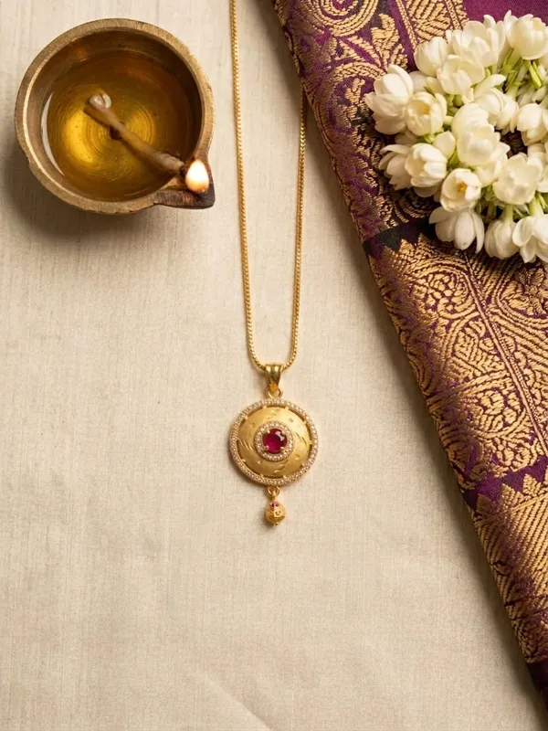 Gold_Brass_Premium_&_Fancy_Design_Pendant_Set_For_Women_&_Girl